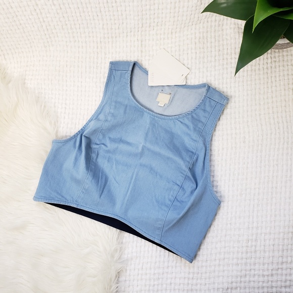 Guess Chambray Crop Top NWT L - Picture 2 of 6